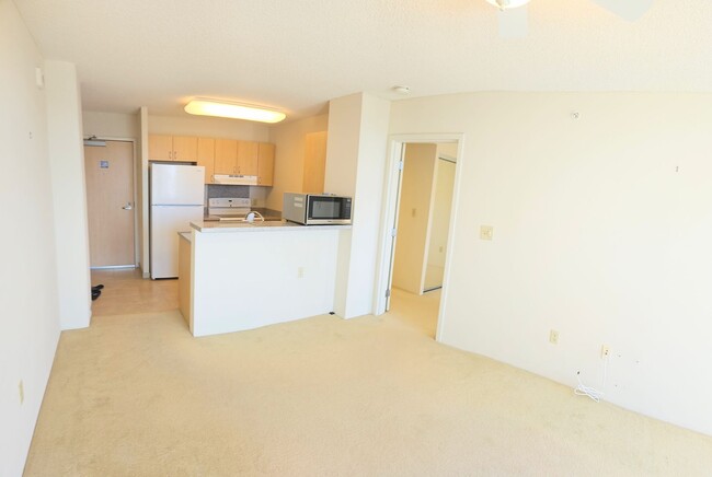 Building Photo - Ala Moana, Holomua 1 Bedroom 1 Bathroom 1 ...