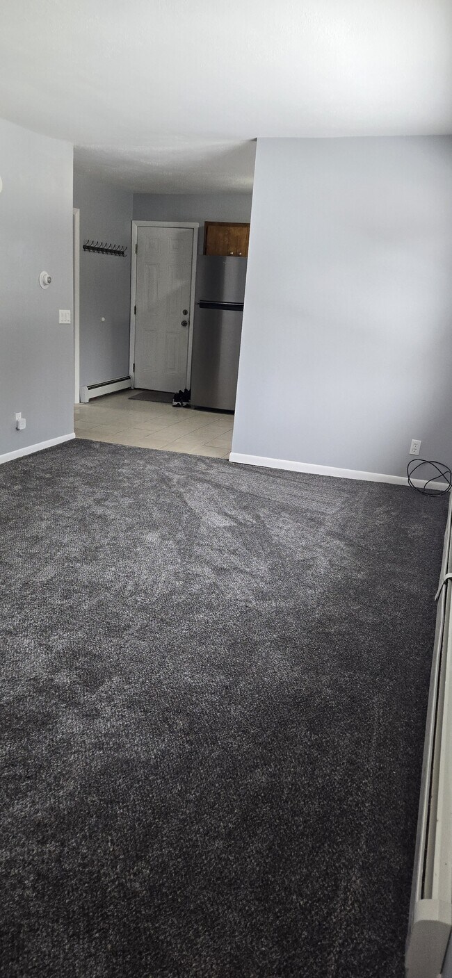 Building Photo - 14360 Leonard Rd