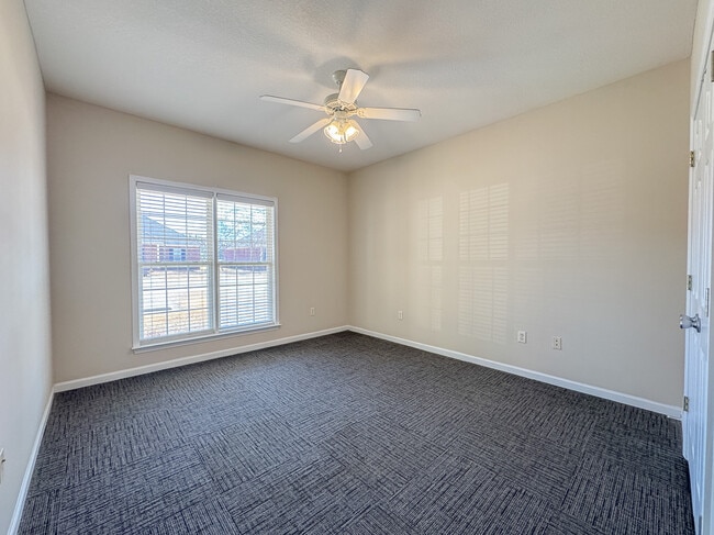 Building Photo - 1131 Trellis Ct