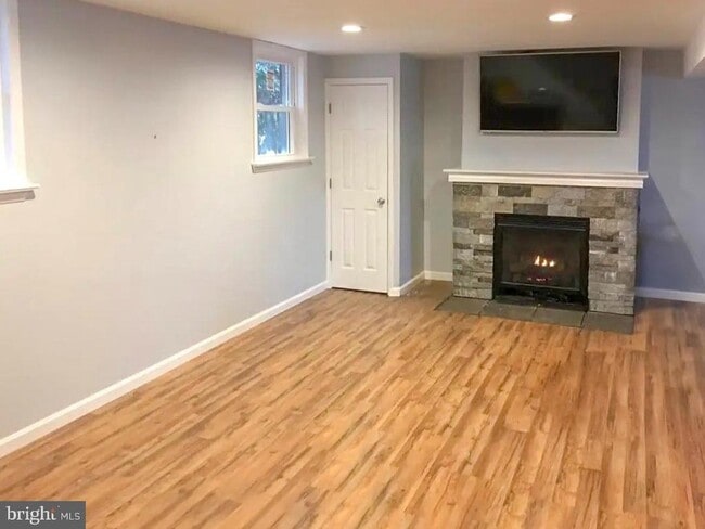 Primary Photo - 214 Erford Rd