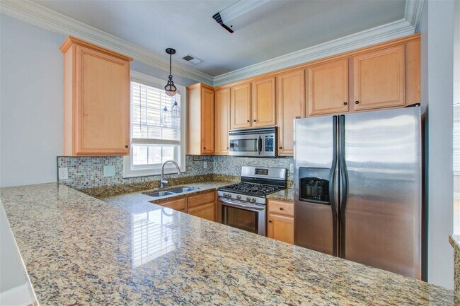Building Photo - 509 West 2nd North Street, Summerville, SC...