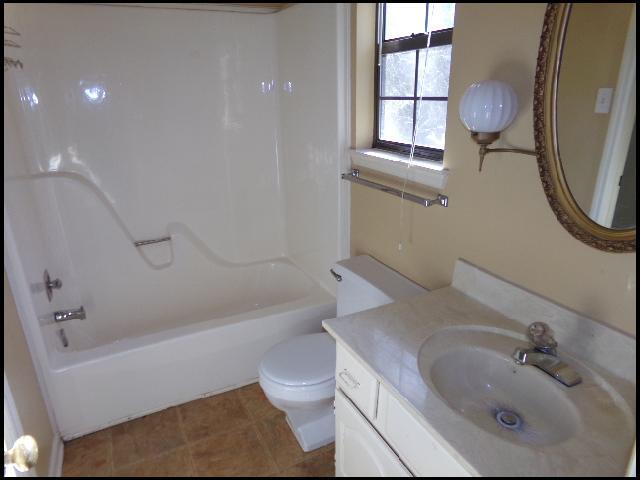 Building Photo - 26 Rio Grande Forest Dr