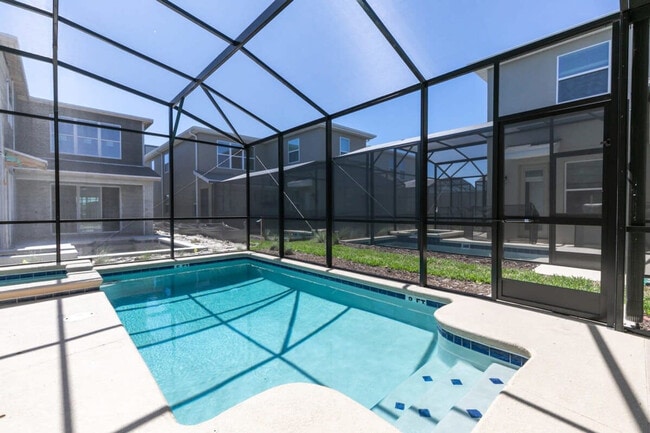 Building Photo - 4290 Paragraph Dr