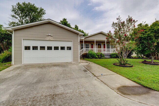 Building Photo - 428 Capeside Dr