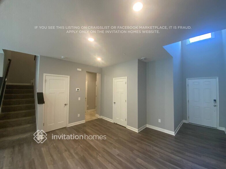 Building Photo - 6486 Inspire Cir S