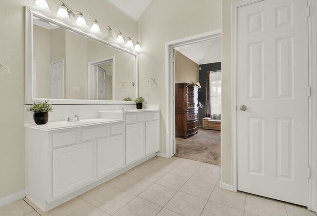 Building Photo - 15314 Hazen Point Dr