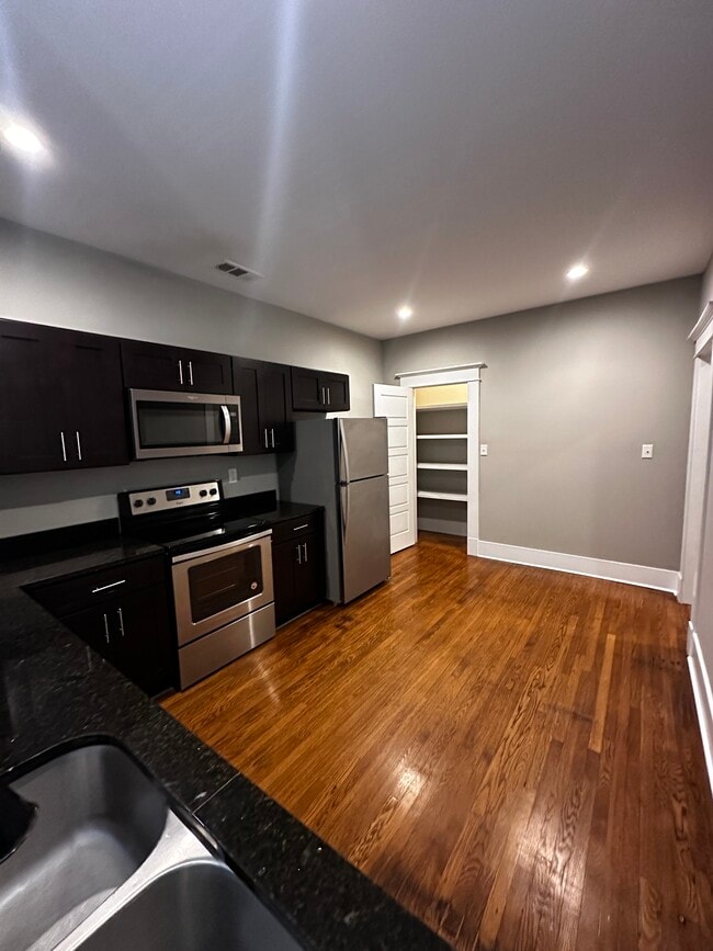 Building Photo - 226 N McNeil St