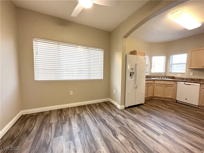Building Photo - 2052 Jade Creek St