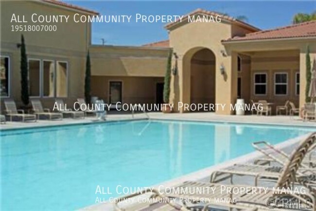 Building Photo - Remodeled 2 Bed, 2 Bath Condo in Murrieta!