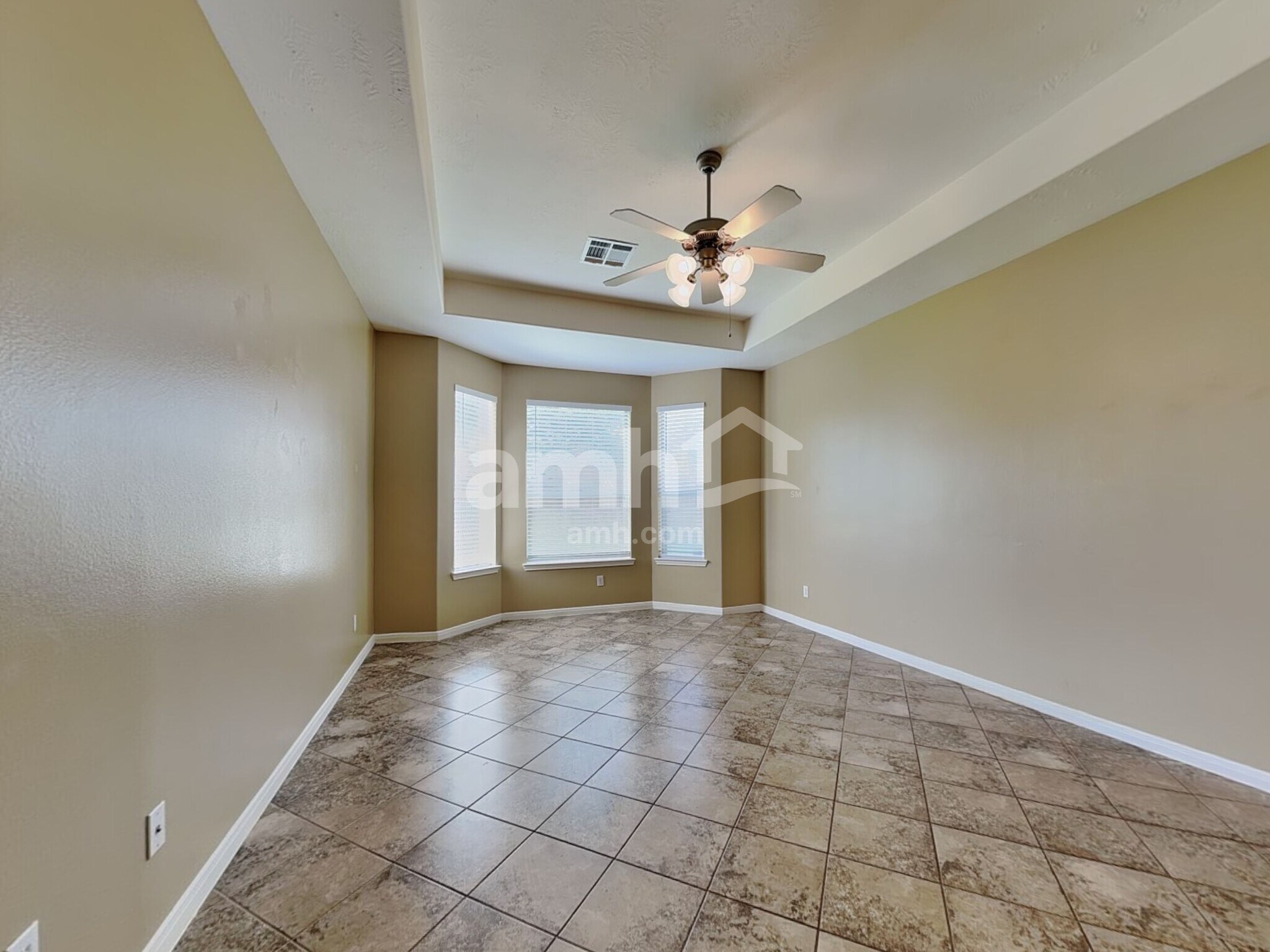 Building Photo - 16954 Langham Heights Ln