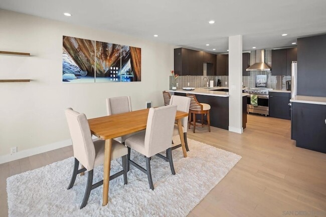 Building Photo - 8 Antigua Ct