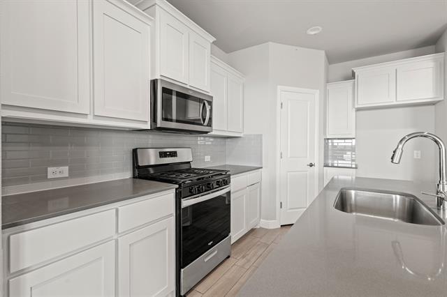 Building Photo - 204 Dunmore Dr