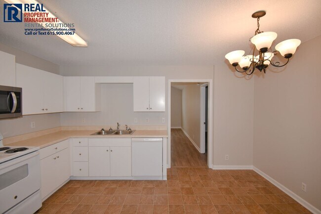 Building Photo - Adorable 3BD 2BA in north Murfreesboro w/ ...