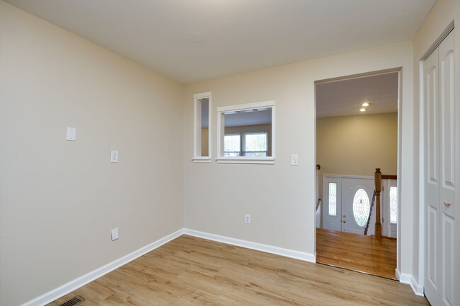 Building Photo - 3800 Corkwood Dr