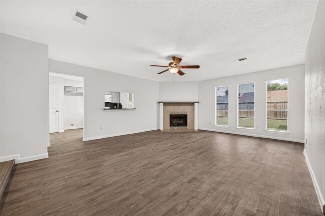 Building Photo - 7407 Cortes Dr