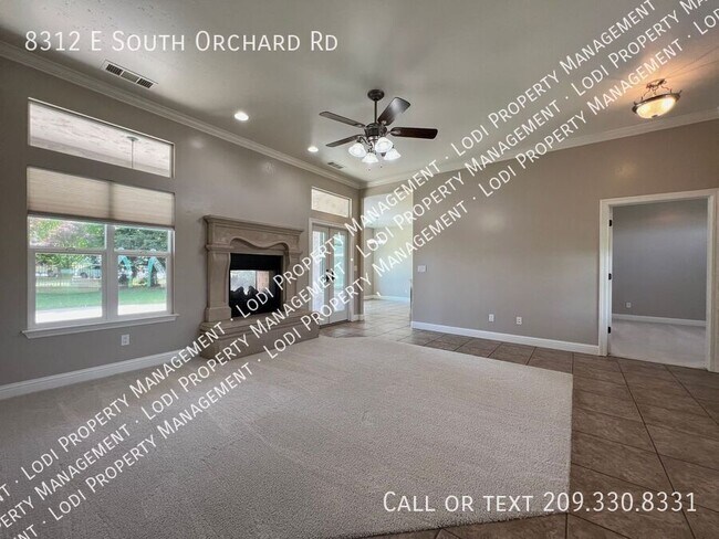 Building Photo - 8312 E Orchard Rd