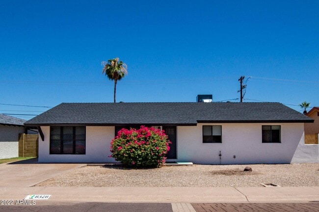 Building Photo - 8328 E Palm Ln