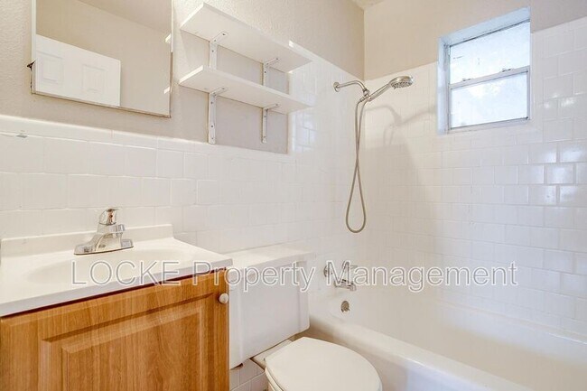 Building Photo - 3417 S University Dr