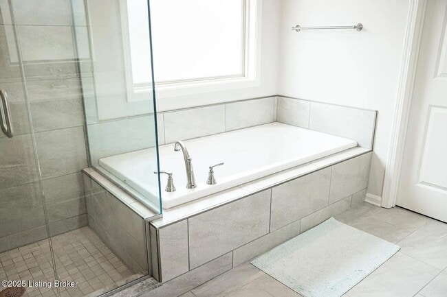 Building Photo - 110 Belden Trl