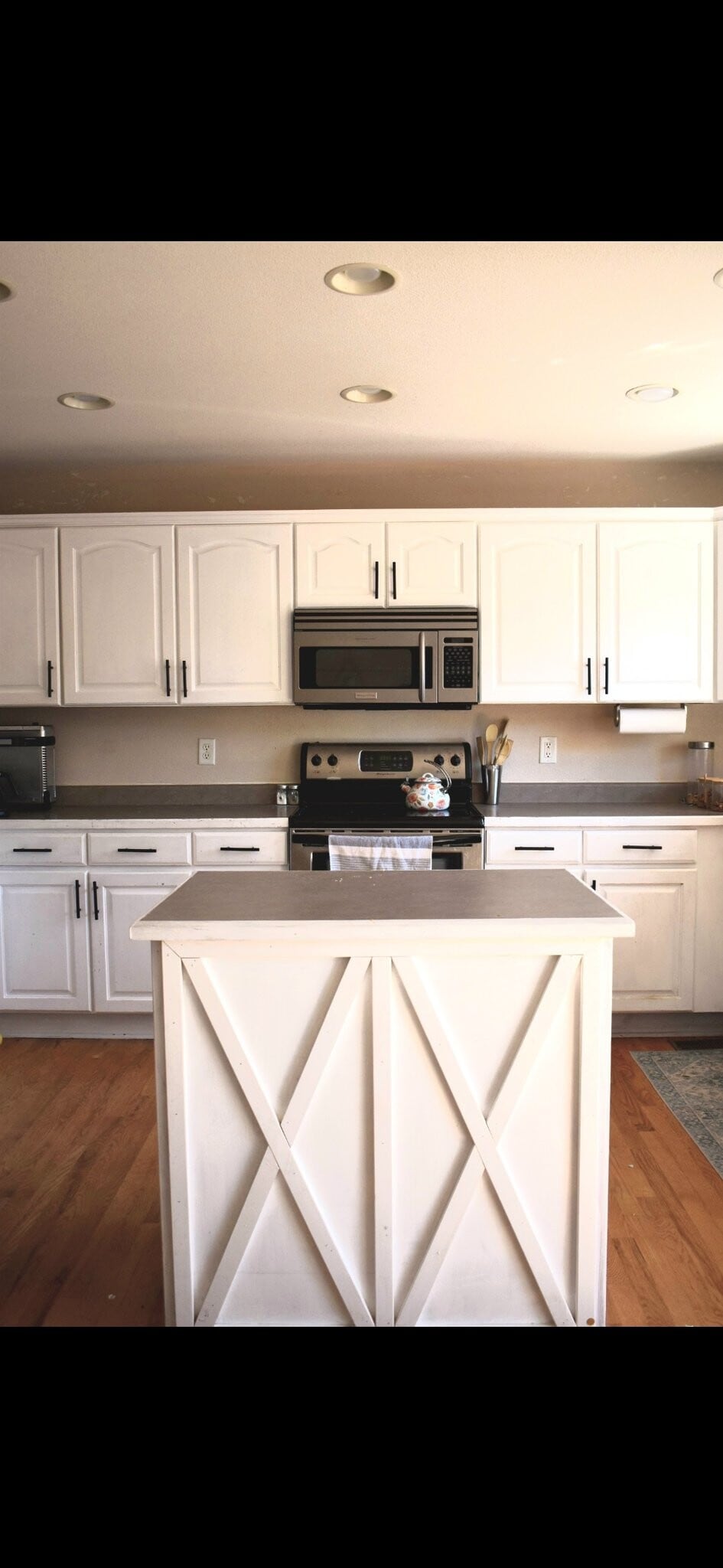 Building Photo - 228 Paloma Ave