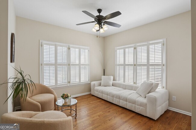 Building Photo - 2059 Sugar Springs Dr