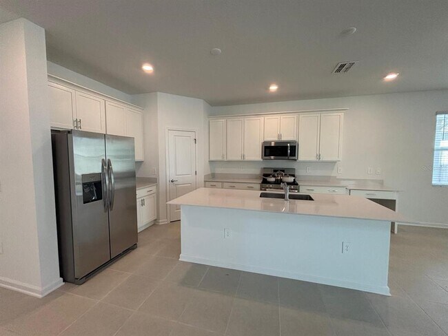 Building Photo - 6097 Meditation Dr