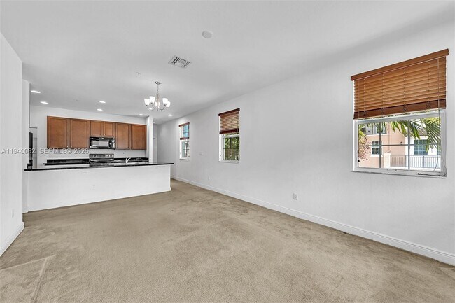 Building Photo - 908 SW 147th Ave