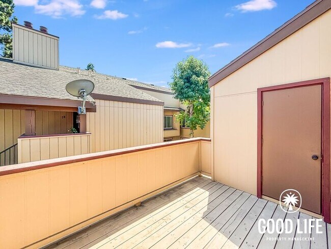 Building Photo - 6540 College Grove Dr