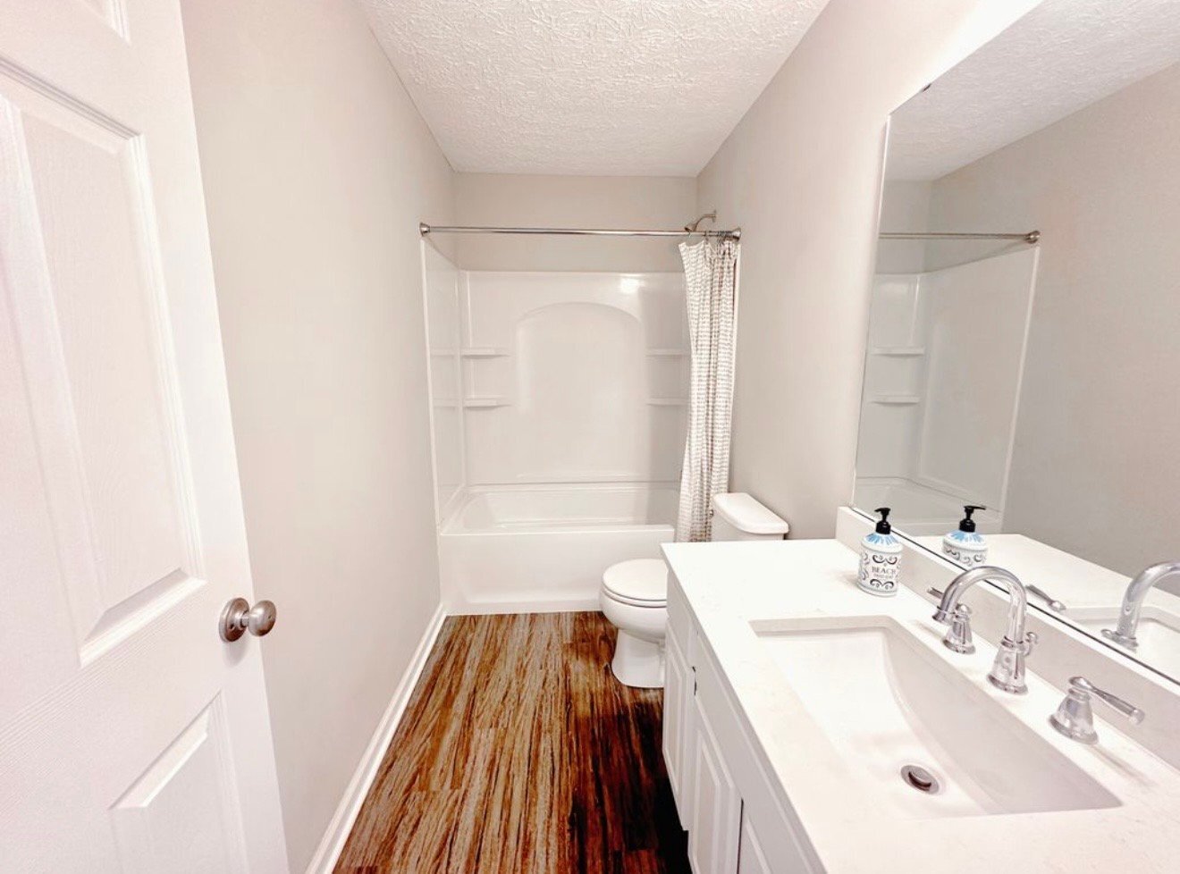 Building Photo - 37571 Tail Feather Dr