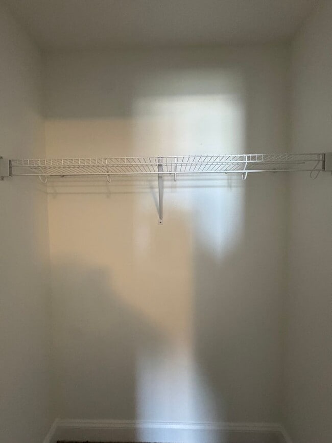 Building Photo - Gorgeous Single Family Home