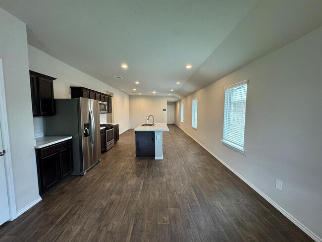 Building Photo - 2407 Poplar Copse Ct