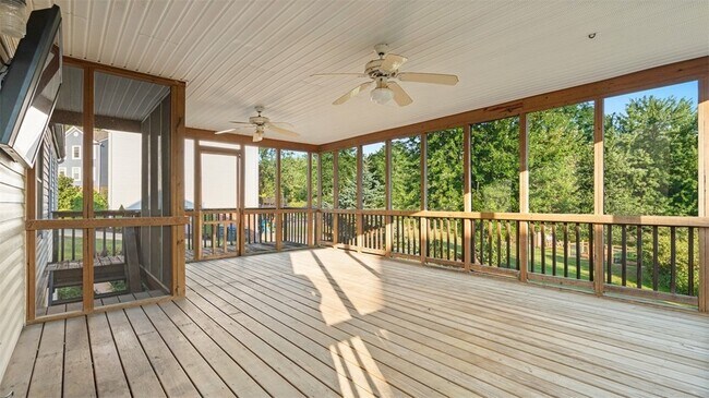 Building Photo - 602 Cassandra Dr