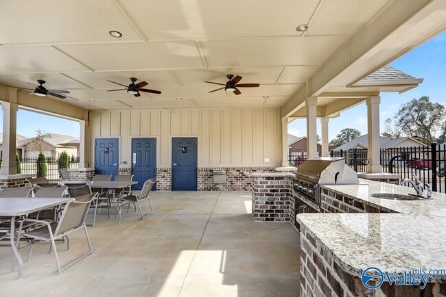 Building Photo - 235 Ivyleaf Dr