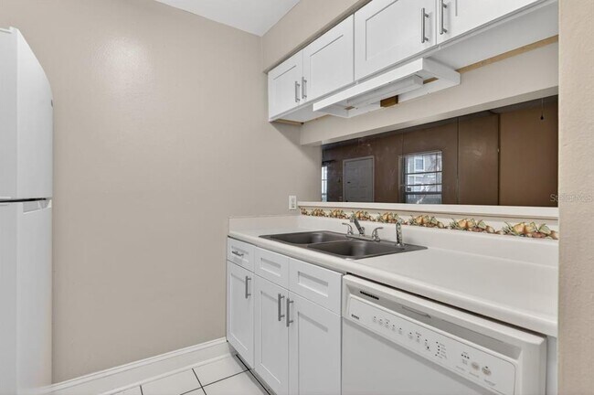 Building Photo - 14319 Hanging Moss Cir