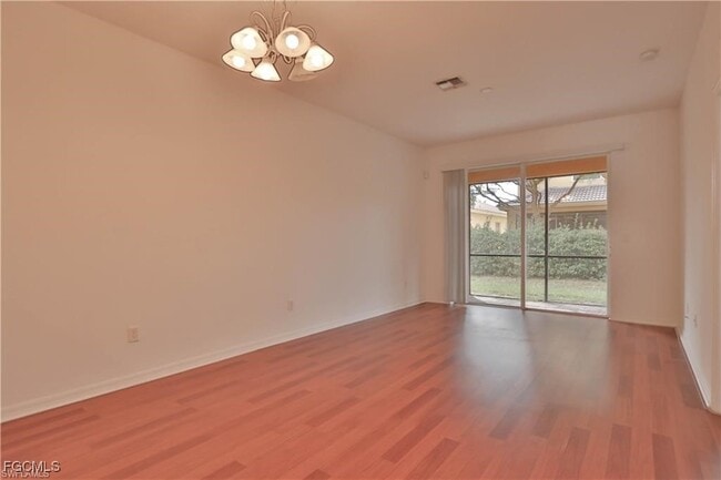 Building Photo - 10211 Tin Maple Dr