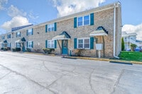 Building Photo - 901 Leisure Square