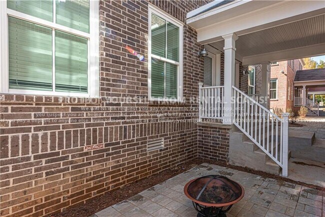 Building Photo - 1336 W Cleveland St