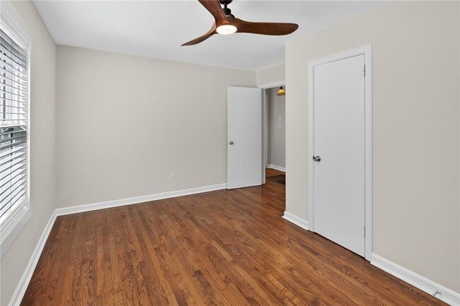 Building Photo - 475 Center Hill Ave NW