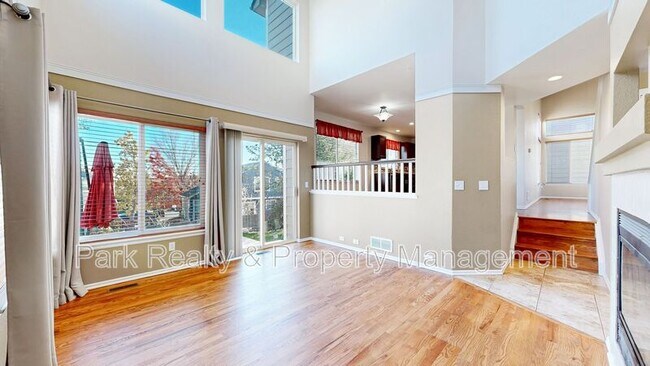 Building Photo - 8596 Bluegrass Cir