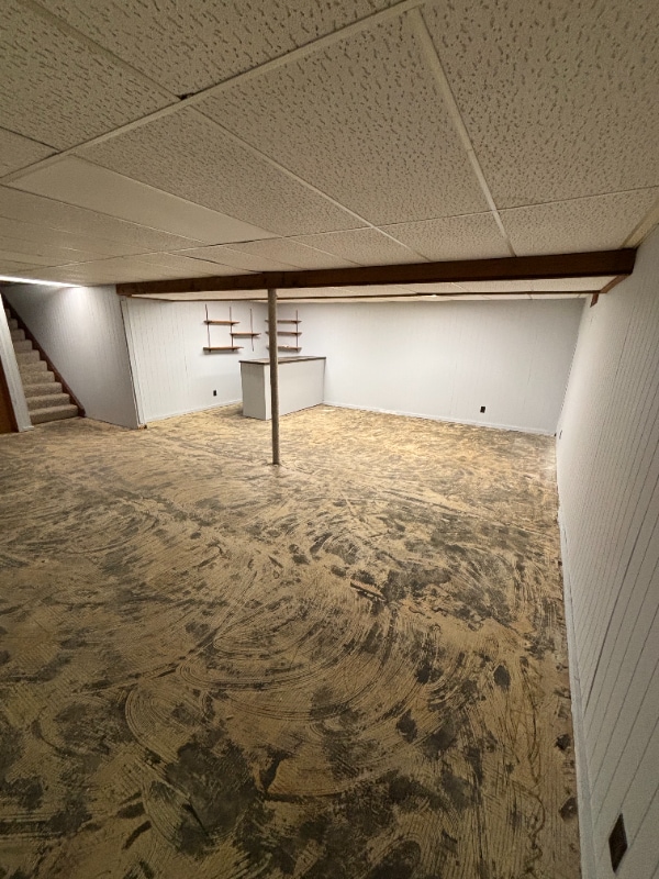 Building Photo - 229 S Kranz Ave