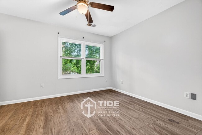 Building Photo - Spacious Home in the Heart of Summerville