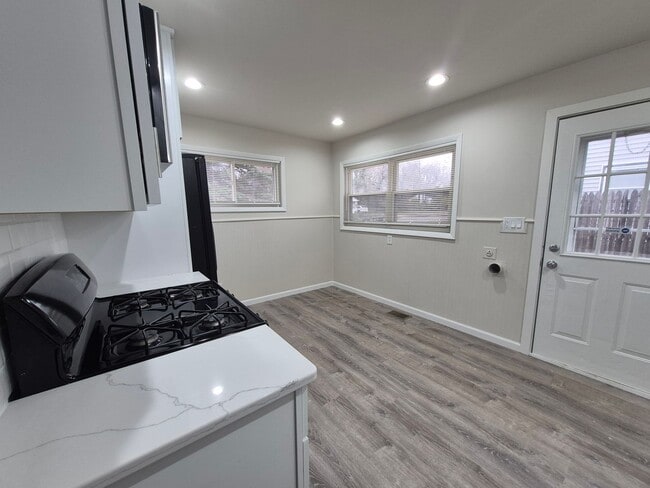 Building Photo - A must see 3-bedroom home!!