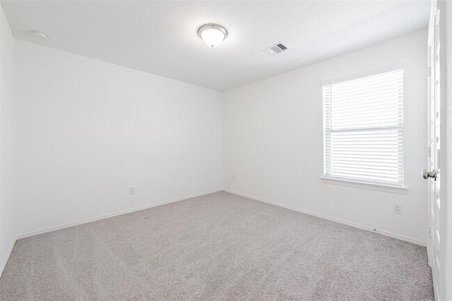 Building Photo - 5731 Tabula Rasa Dr