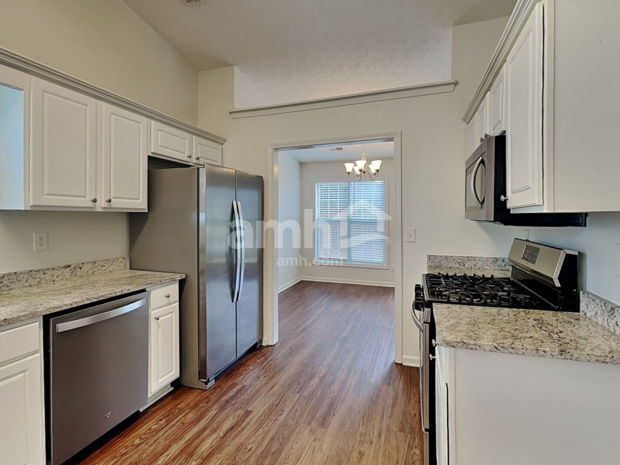 Building Photo - 2123 Yarbrough Way