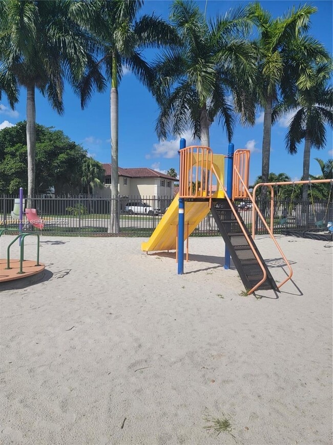 Building Photo - 3333 SW 156th Ct