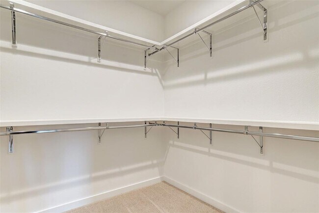 Building Photo - 3809 Valley View Rd