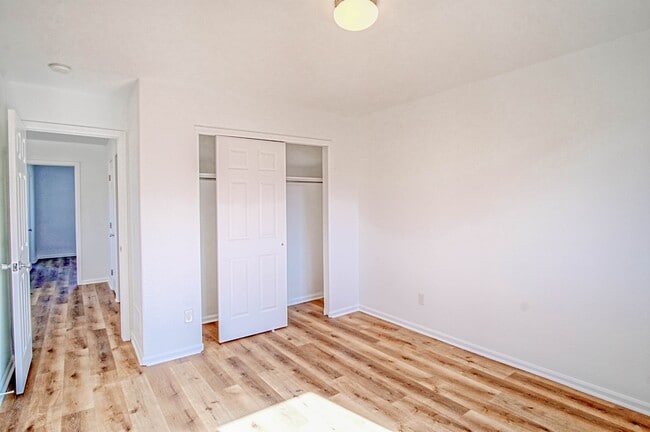 Building Photo - 1241 Saker Ct