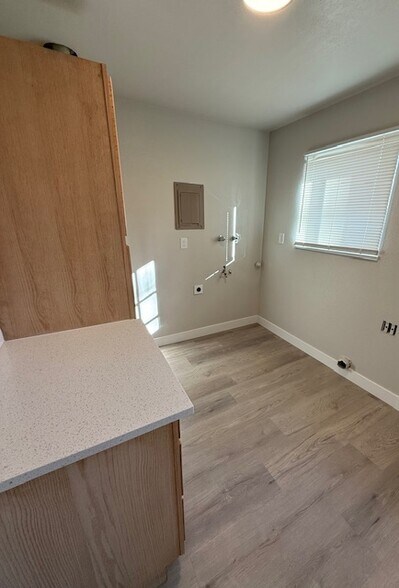 Building Photo - 338 25th Avenue Ct