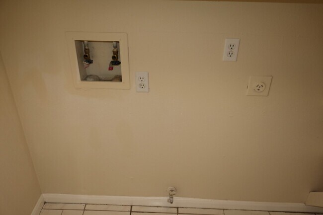 Building Photo - 13318 Rain Lily Ln
