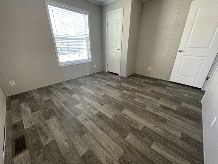 Building Photo - 15852 Croatia Dr
